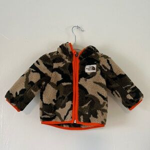 North face camo baby fleece jacket